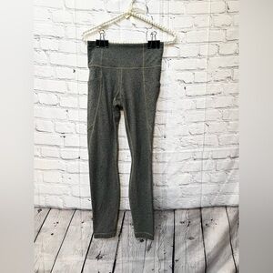 Athleta Salutation Stash Pocket 7/8 Tight in Powervita size xs